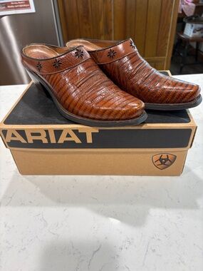 Ariat Desert Star Leather Slip-On Mules with Lizard Print